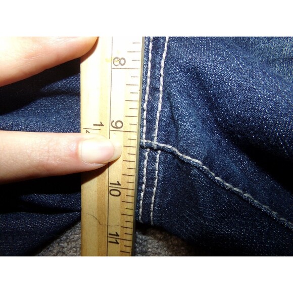 Absolutely famous women's capri jeans size 10 (32) Distressed - Picture 8 of 9